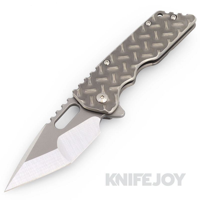 Attn2Detail Mercantile Knives Large MK2 2-Tone Hissatsu/Compound Magnacut Blade with 2-Tone TI Treadplate Handle