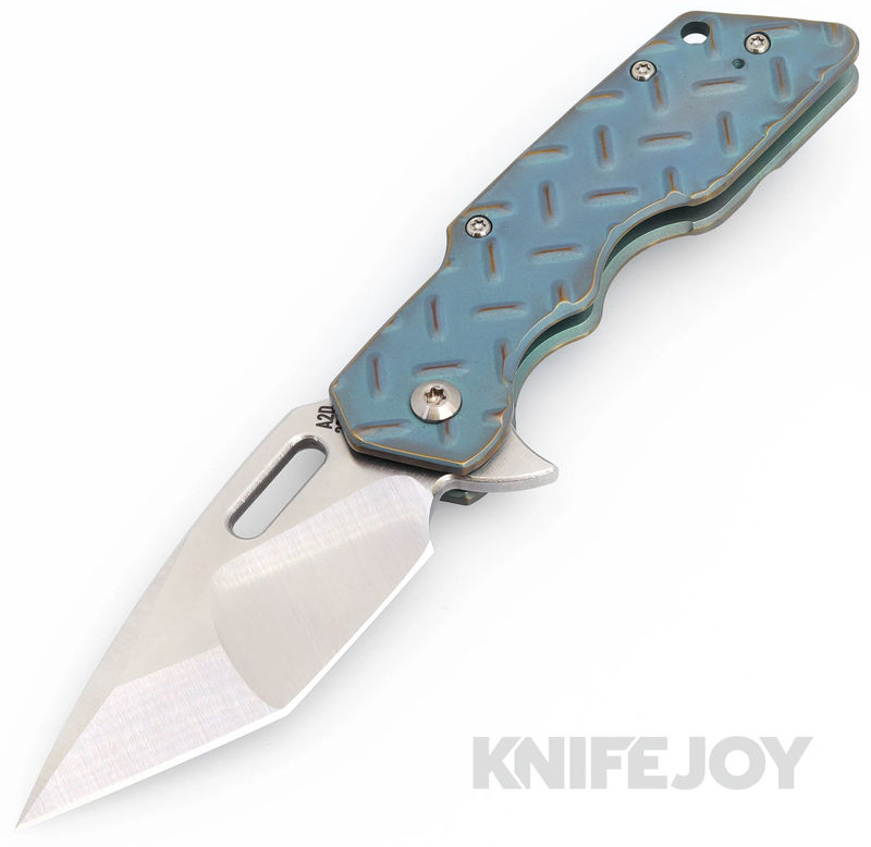 Attn2Detail Mercantile Knives Mark 1 Medium Satin Magnacut Hissatsu/ Compound Grind Blade with "Patinaed" Treadplate Handles