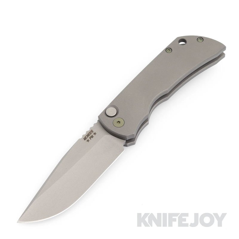 McNees Knives PM Mac 2 AutoMac Stonewash Magnacut Blade with Matte Titanium Handle/ Green Hardware