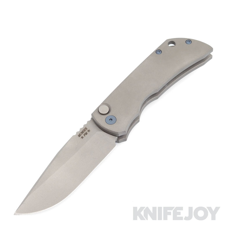 McNees Knives PM Mac 2 AutoMac Stonewash Magnacut Blade with Matte Titanium Handle/ Blue Hardware