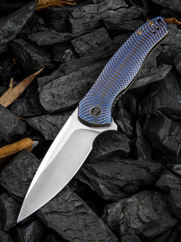 We Knife Kitefin Folding Knife 2001D Blue/ Black Ti Handles with Satin Blade