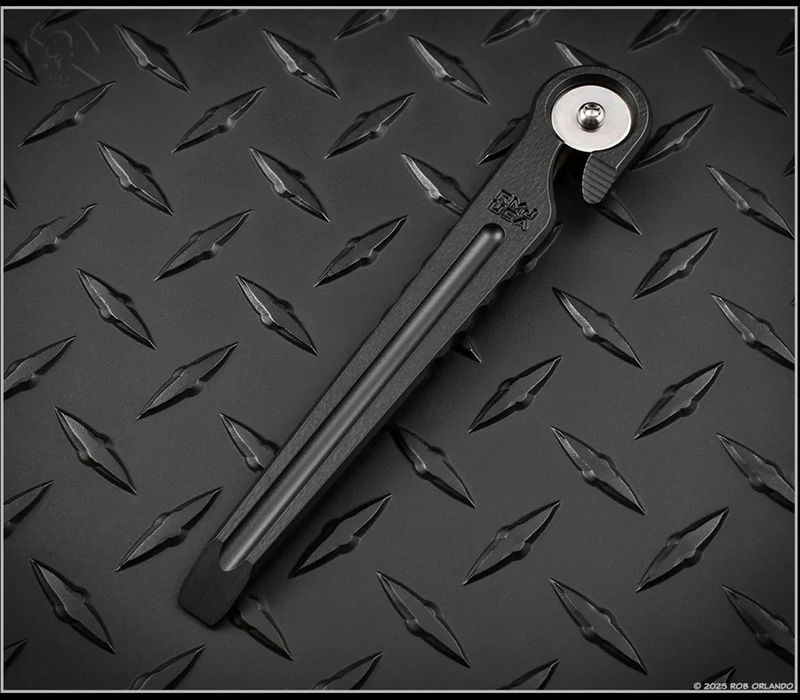 RMJ Tusk Prybar w/ Black Cerakote