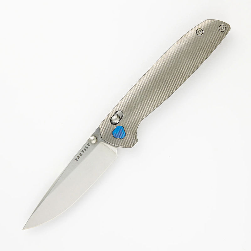 Maverick – Stonewash MagnaCut Blade – Stonewash Titanium Handle