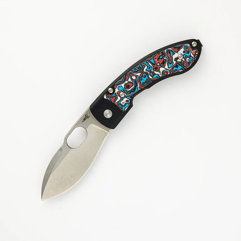 Lum Leaf (Style 4) – Red/Black Carbon Fiber Inlays – Stonewash S90V Blade