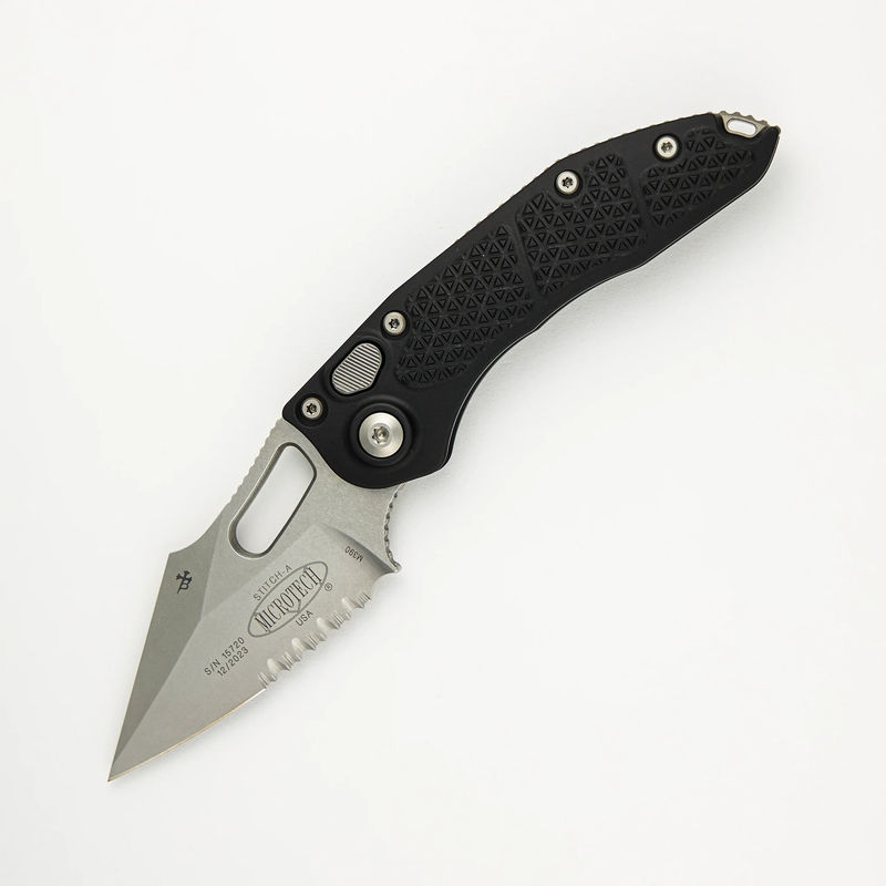 Stitch – A S/E Stonewash Partial Serrated 169-11 (Borka Blades Design)