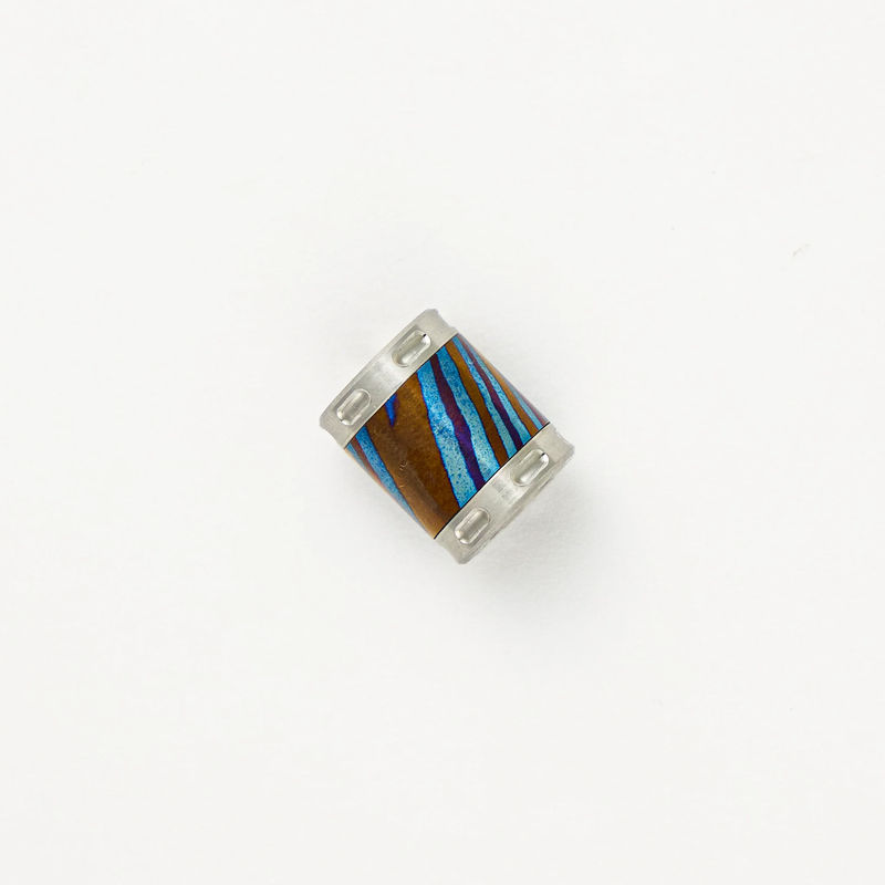 MokuTi/Titanium Bead