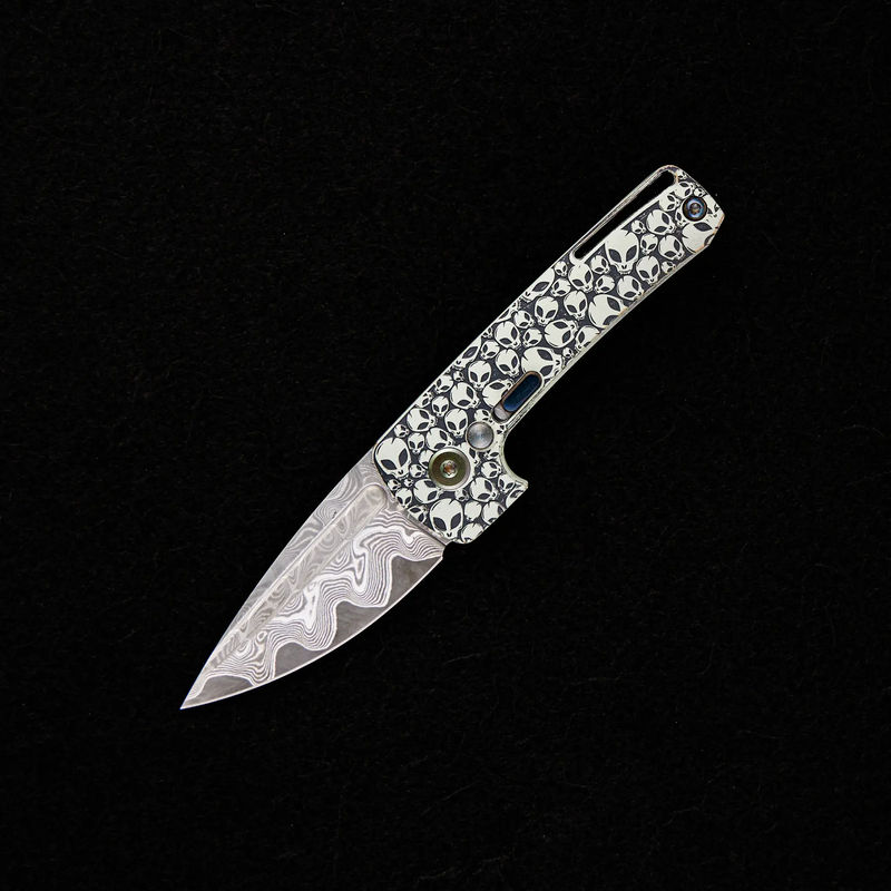 Harlock Alien Skull Antique White