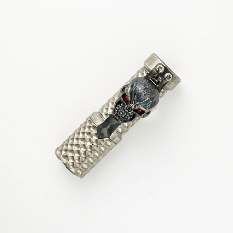 Total Tesseract Trident Flashlight / Steel Flame Hardness Clip
